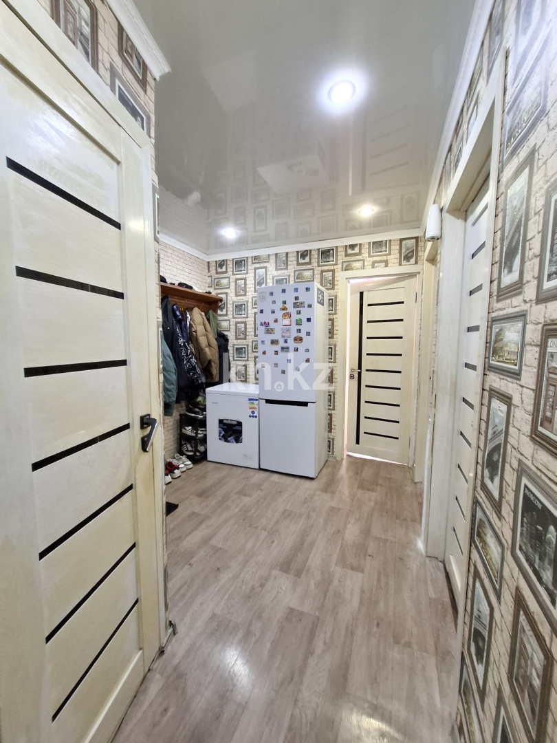 Продажа 3-комнатной квартиры, 62.5 м², 18-й мкр., дом  9 в Караганде - фото 10