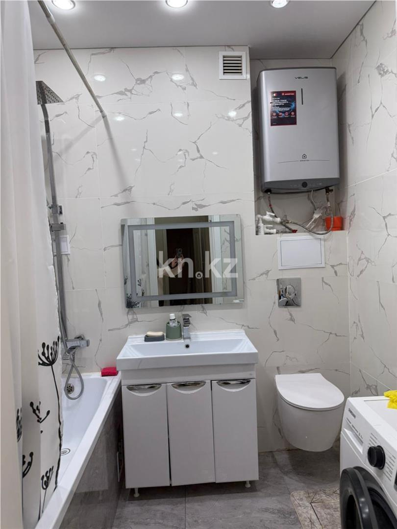 Продажа 2-комнатной квартиры, 68 м², пр. Шахтеров, дом  46/1 в Караганде - фото 6