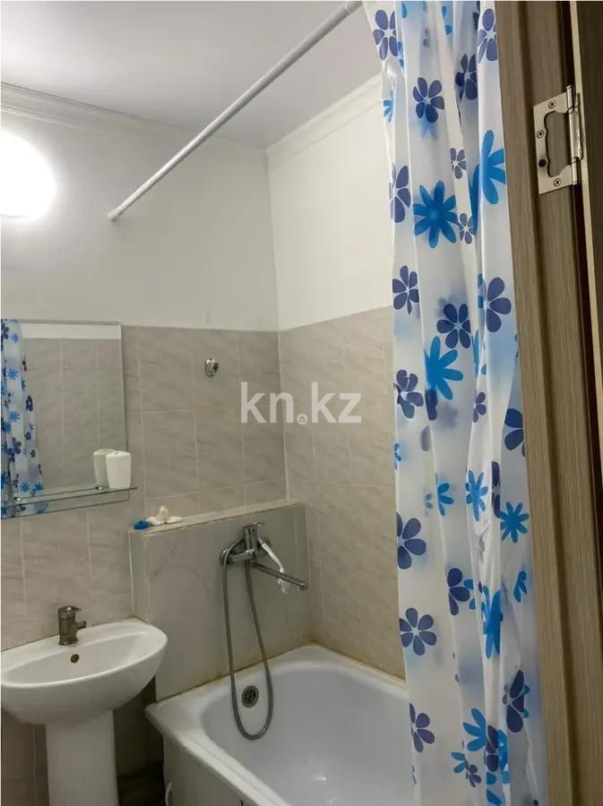 Продажа 1-комнатной квартиры, 35 м², пр. Райымбека, дом  590/1 в Алматы - фото 3