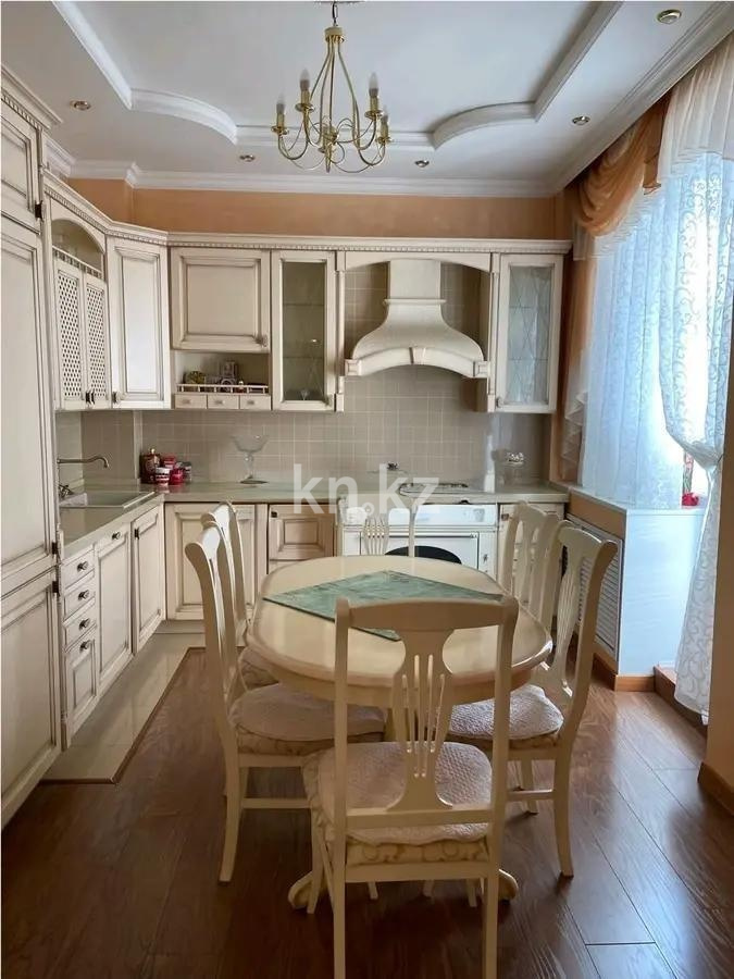 Продажа 4-комнатной квартиры, 183.2 м² в Астане - фото 4