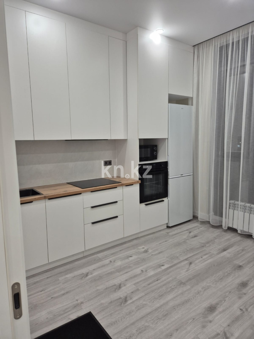 Аренда 1-комнатной квартиры, 43 м² в Астане