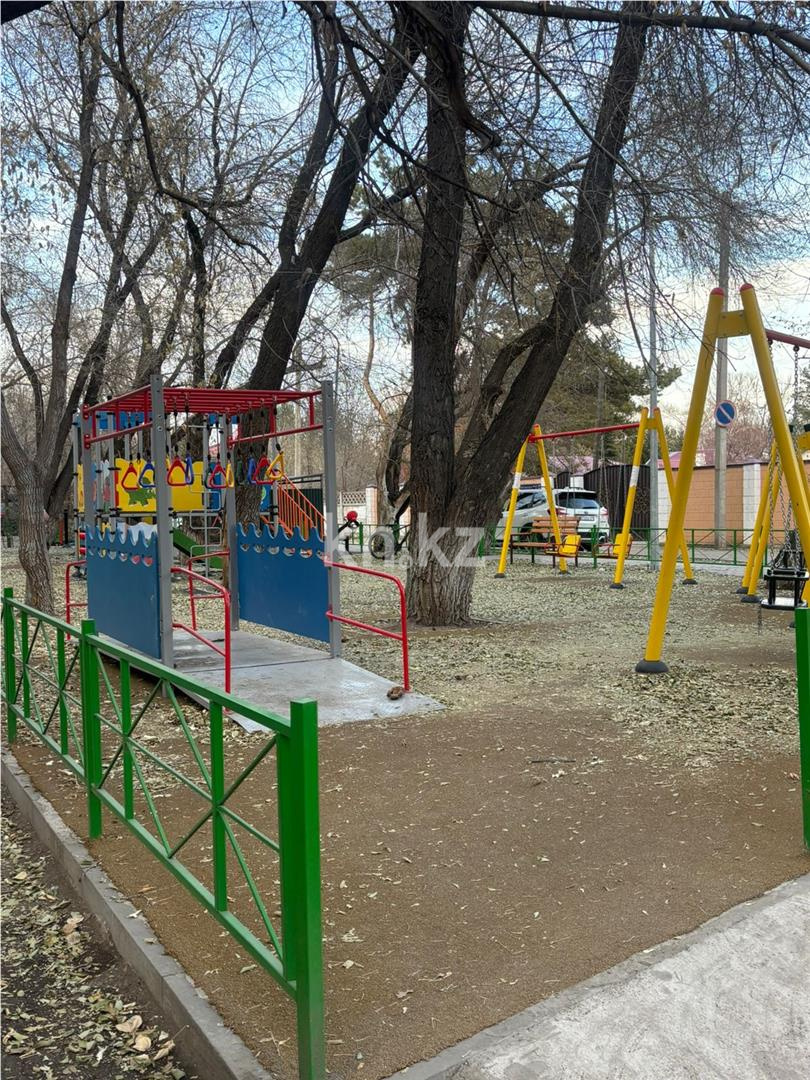 Продажа 3-комнатной квартиры, 57 м², ул. Аманжолова в Караганде - фото 7