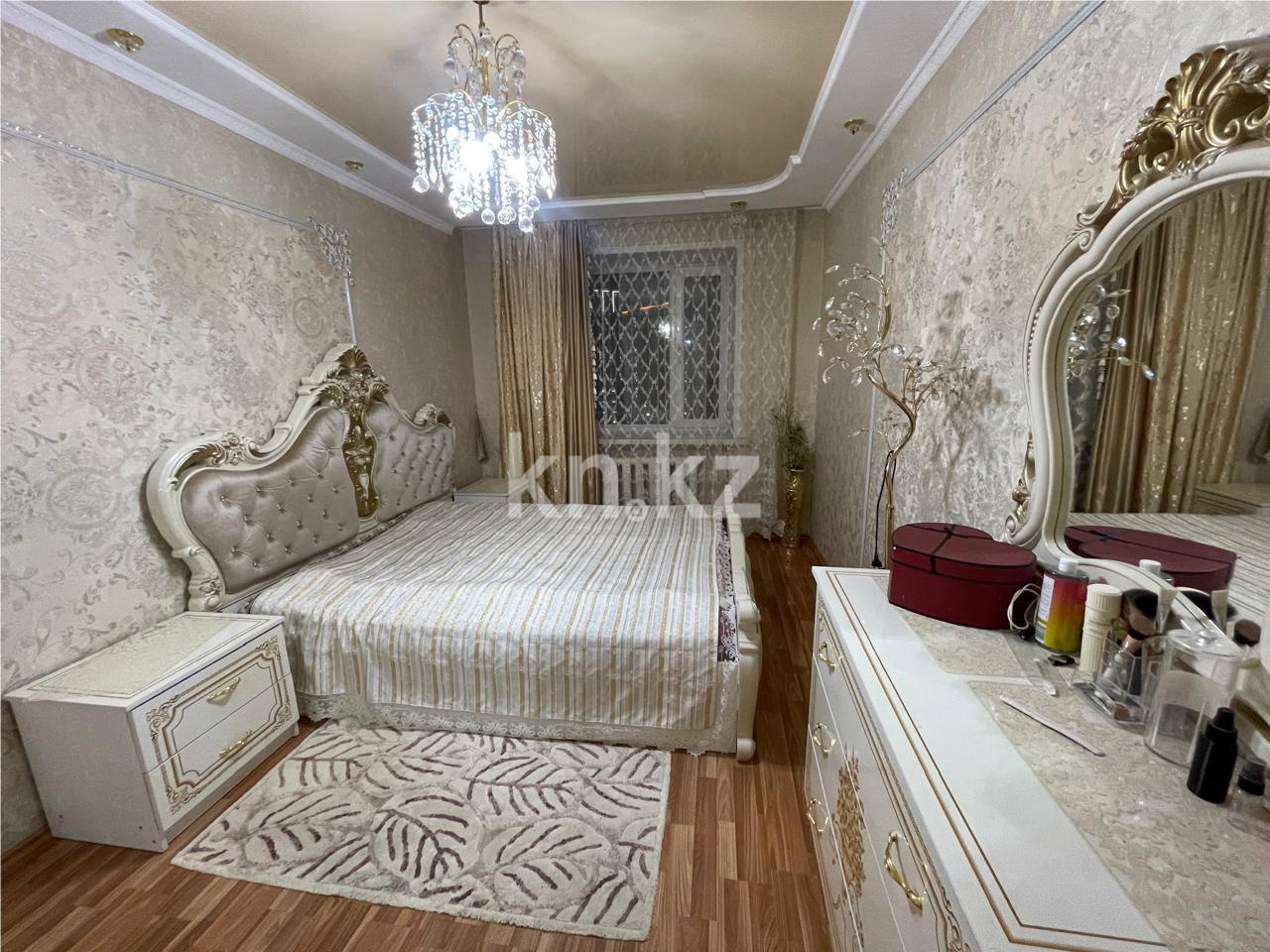 Продажа 4-комнатной квартиры, 76 м², пр. Республики в Караганде - фото 3