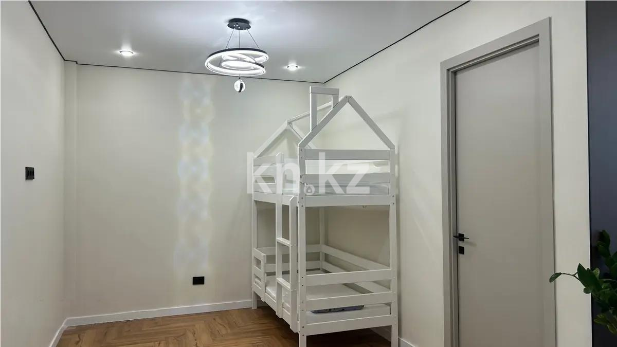 Продажа 2-комнатной квартиры, 65 м², мкр-н 12, дом  26 в Алматы - фото 3