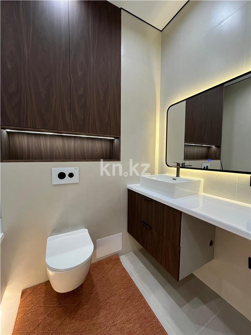 Продажа 2-комнатной квартиры, 40 м², 137 учетный квартал, дом  787 в Караганде - фото 7