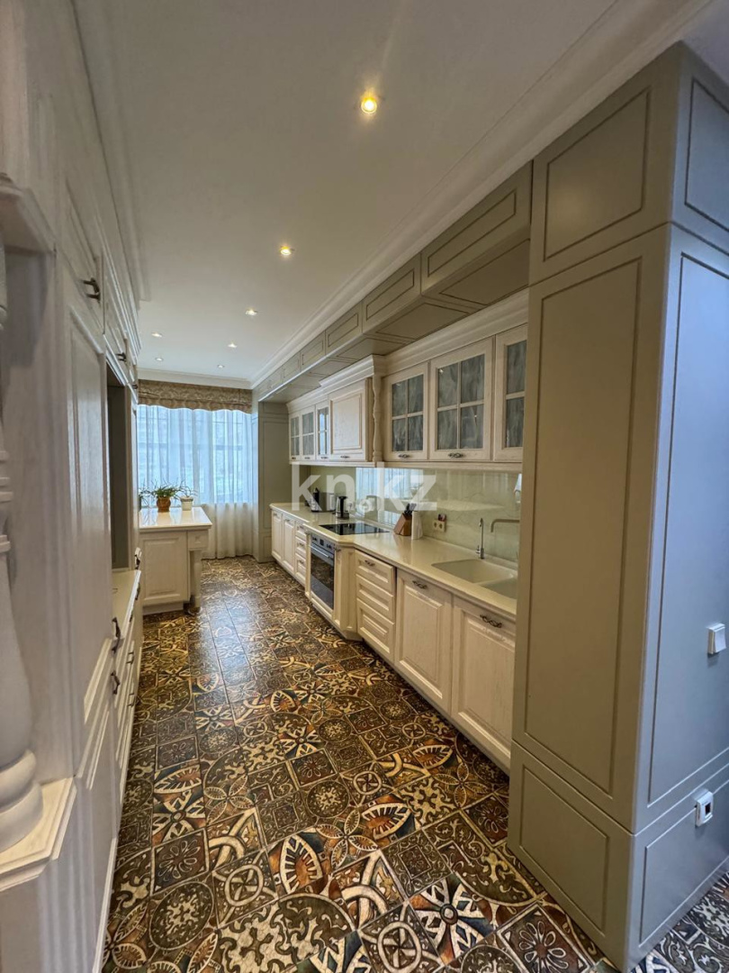Продажа 4-комнатной квартиры, 145 м² в Астане - фото 13