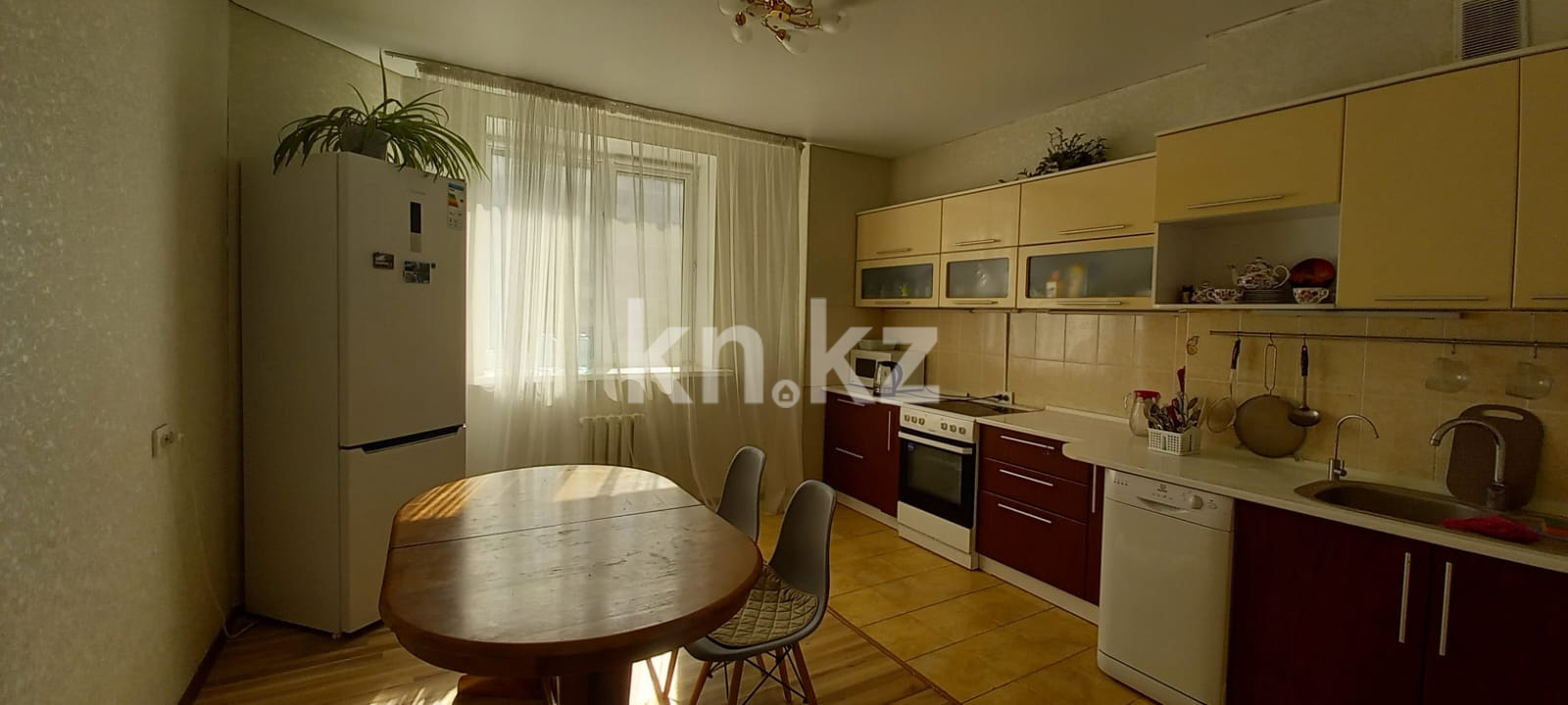 Продажа 2-комнатной квартиры, 70.4 м², пр. Богенбай батыра, дом  24/1 в Астане - фото 2