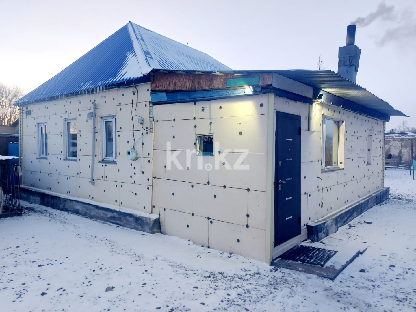 Продажа 4-комнатного дома, 60.4 м², ул. Рабочая в Караганде