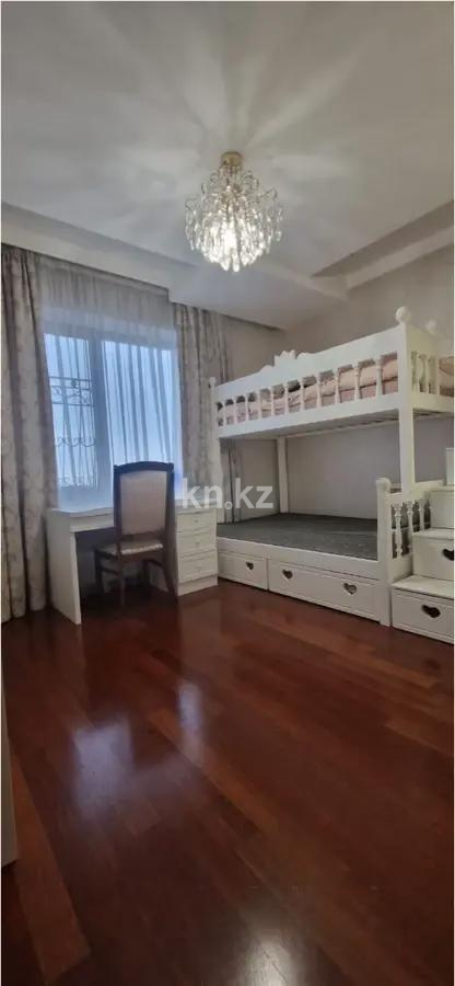 Продажа 4-комнатной квартиры, 156.9 м², ул. Кабанбай батыра, дом  51 в Алматы - фото 3