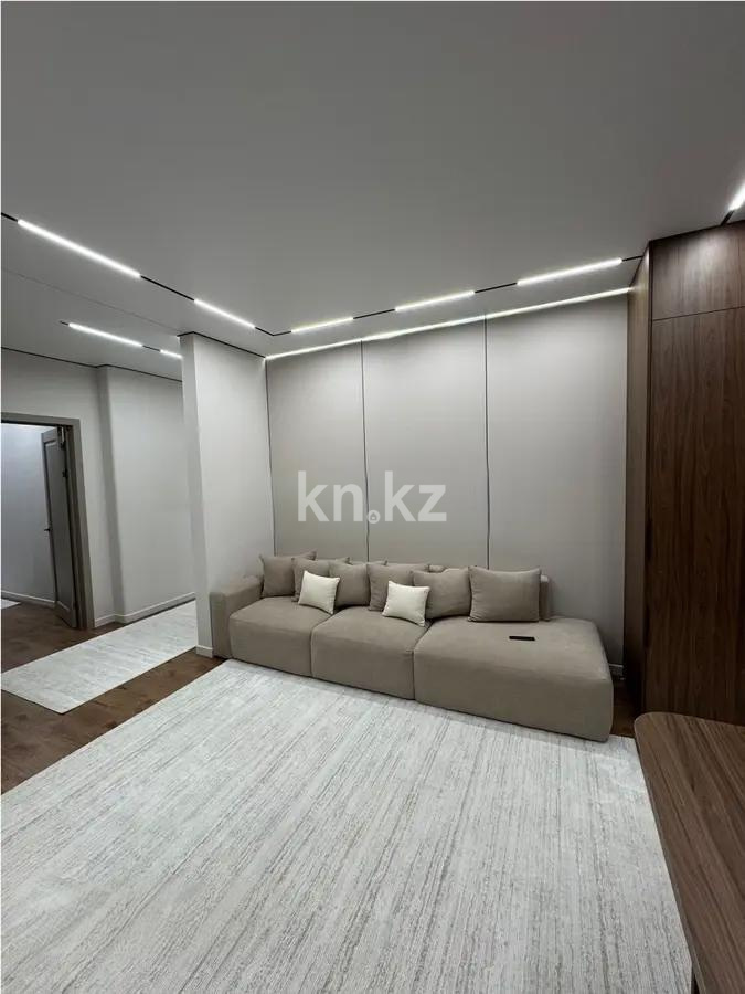 Продажа 3-комнатной квартиры, 72 м², ул. Байтурсынова, дом  67 в Астане