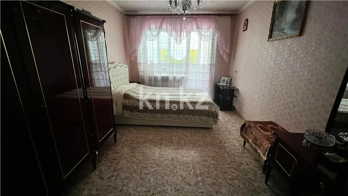Продажа 4-комнатной квартиры, 87 м², ул. Парковая, дом  11а в Шахтинске - фото 3