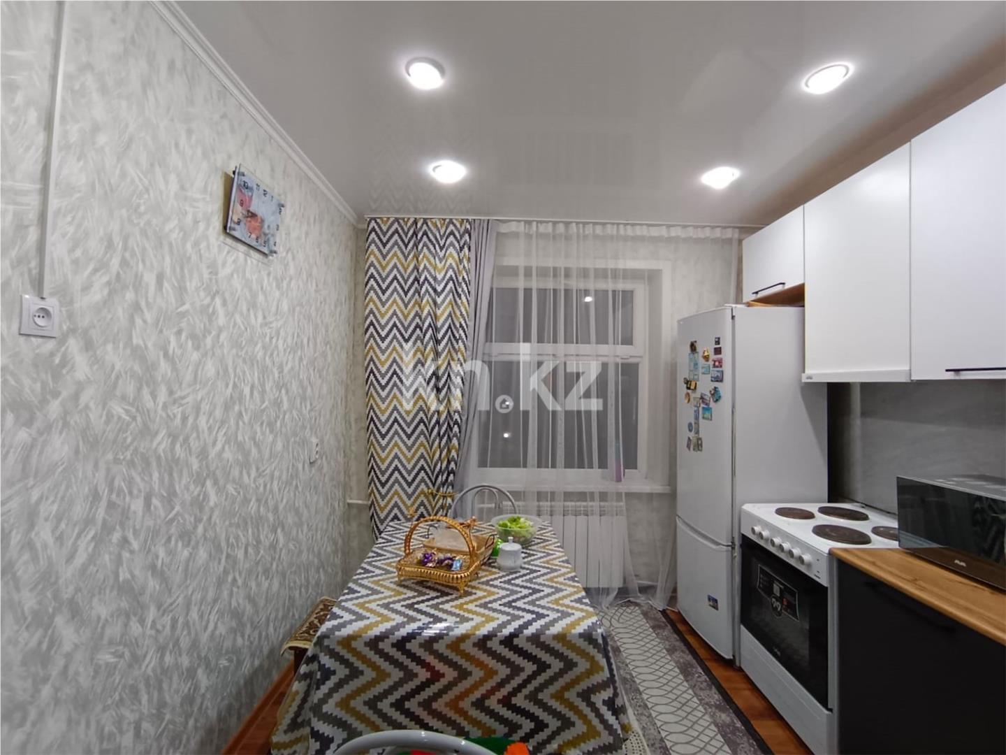 Продажа 4-комнатной квартиры, 77 м², мкр-н 22 в Караганде - фото 8
