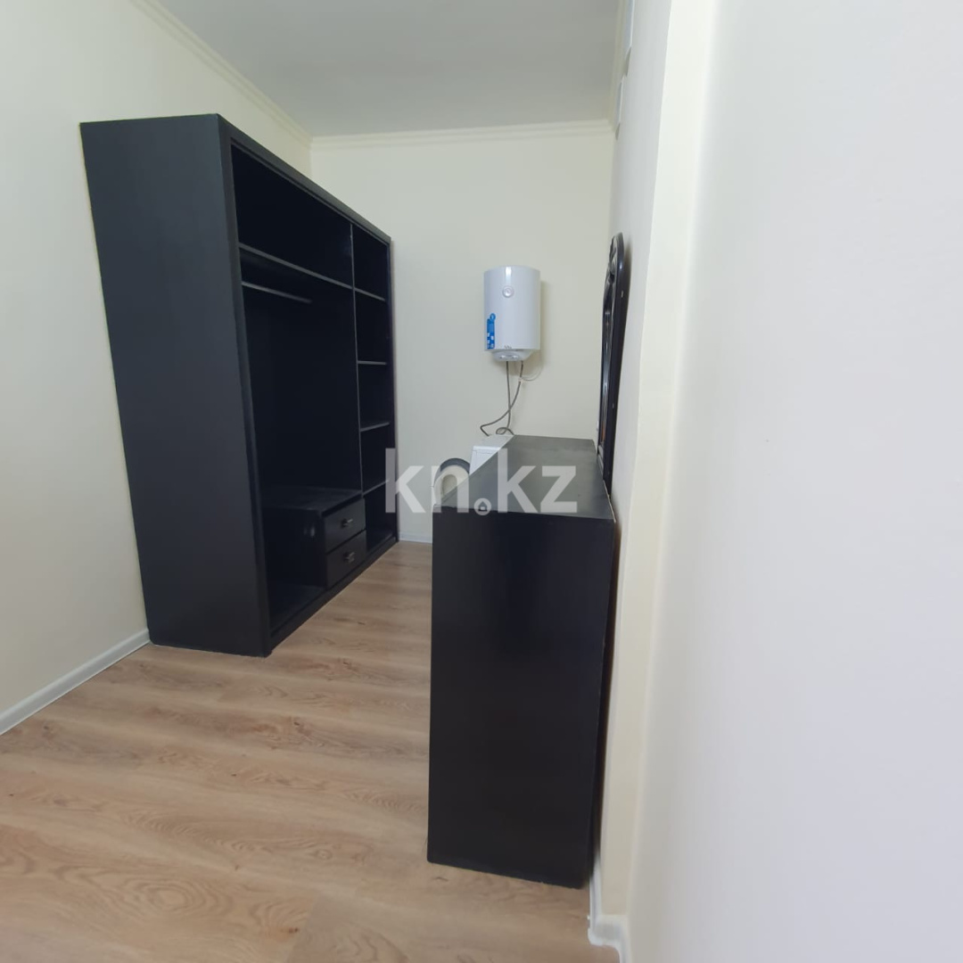 Аренда 2-комнатной квартиры, 60 м², пр. Республики, дом  1/2 в Караганде - фото 5