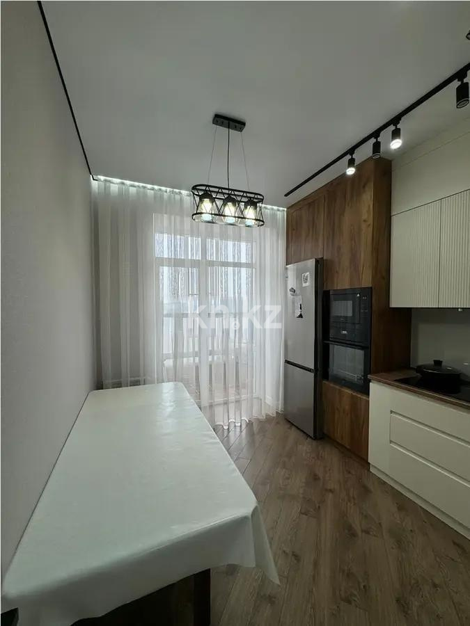 Продажа 2-комнатной квартиры, 68 м², 067 учетный квартал, дом  456/2 в Караганде - фото 3