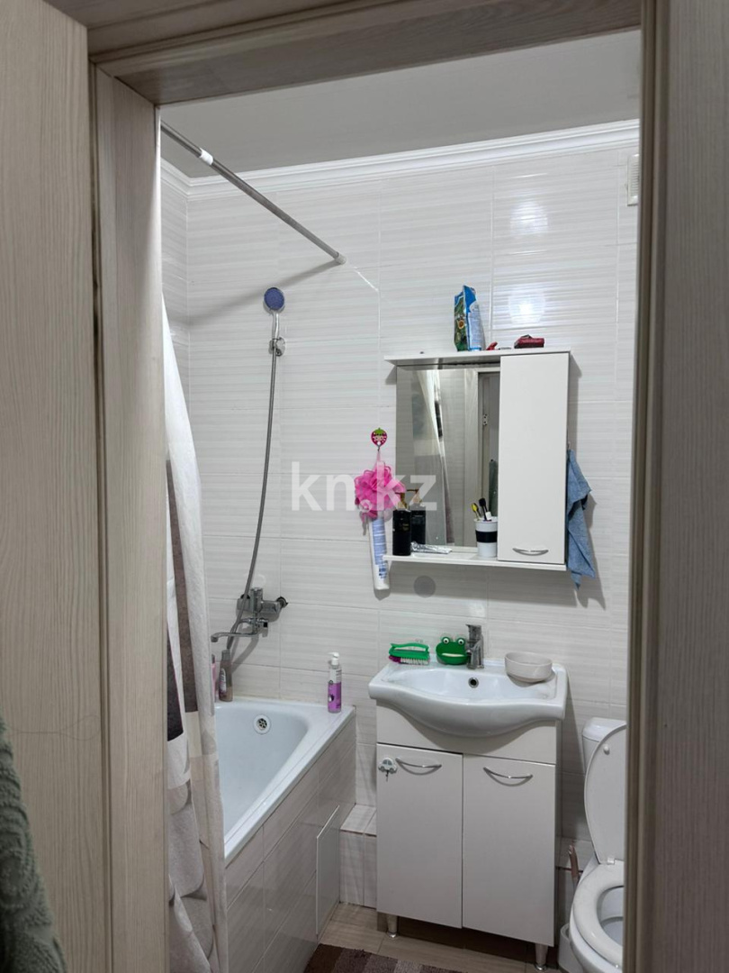 Аренда 1-комнатной квартиры, 40 м², пр. Тлендиева, дом  50/2 в Астане - фото 7