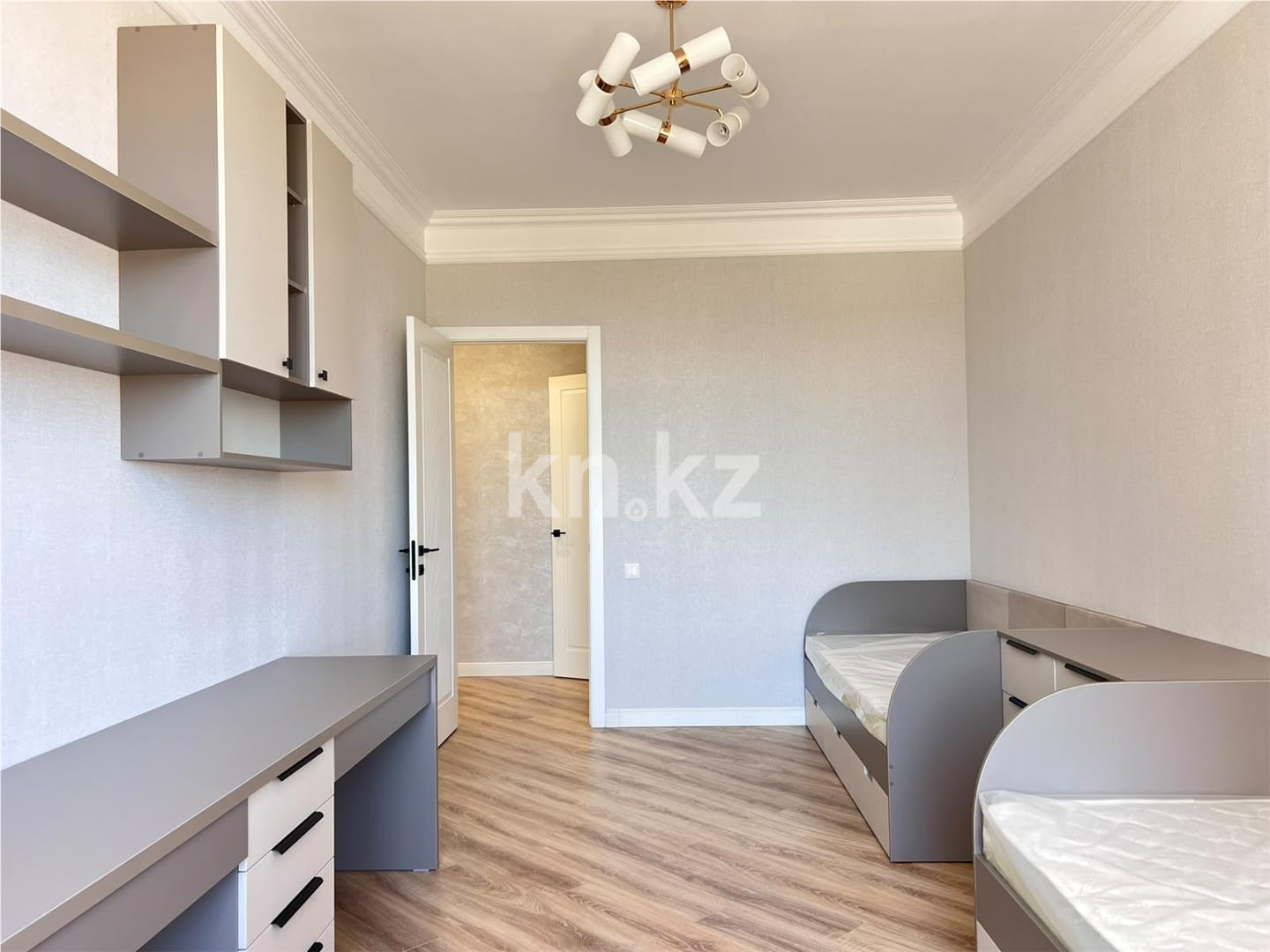 Продажа 4-комнатной квартиры, 136 м² в Караганде - фото 38