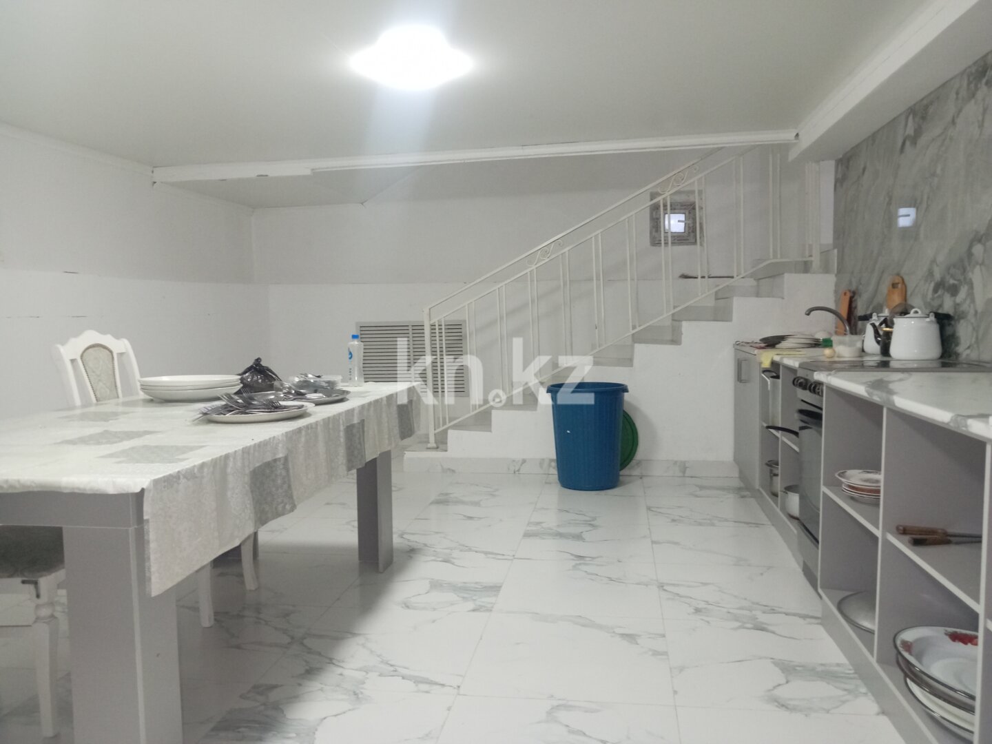 Аренда 8-комнатного дома, 250 м² в Караганде