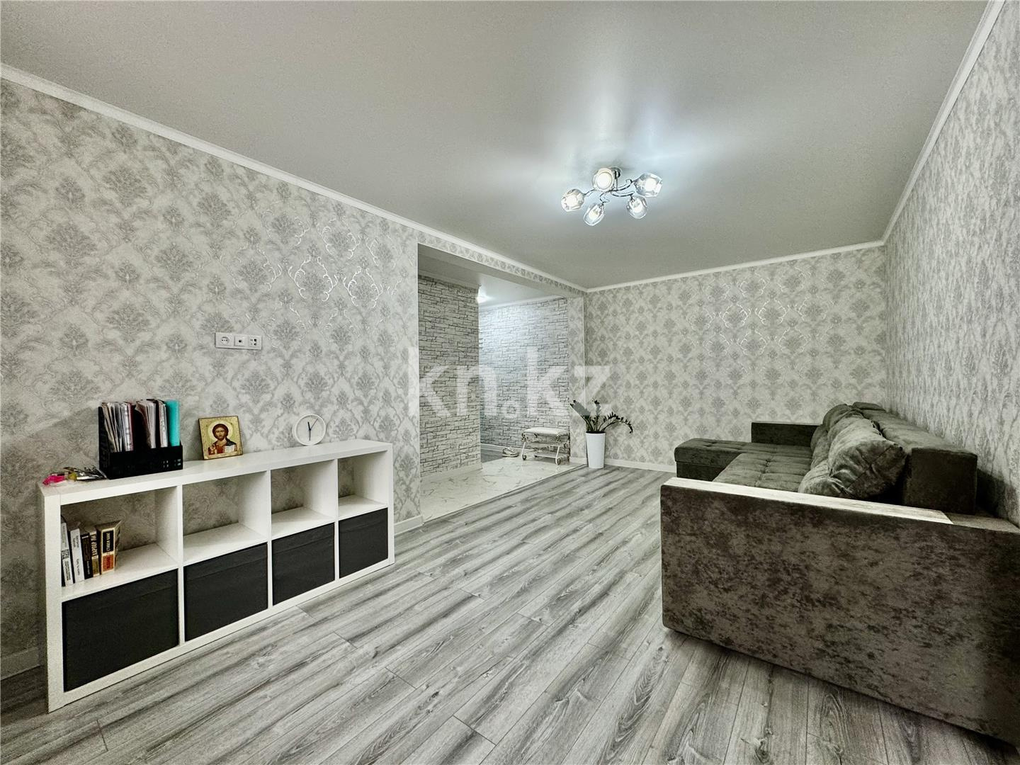 Продажа 2-комнатной квартиры, 46 м², ул. Ержанова, дом  43 в Караганде - фото 3