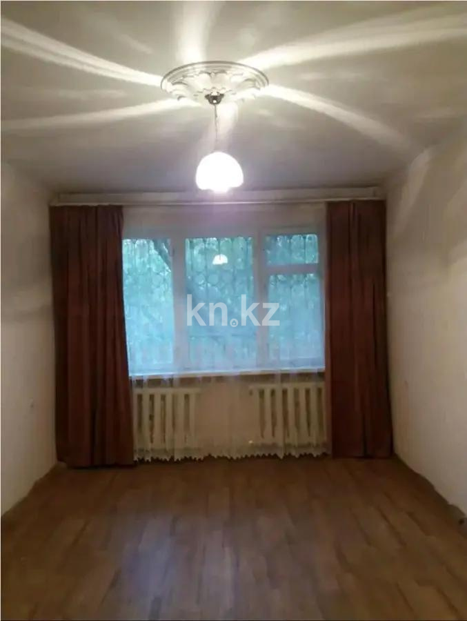 Продажа 2-комнатной квартиры, 43 м², 8 мкр., дом  5 в Алматы