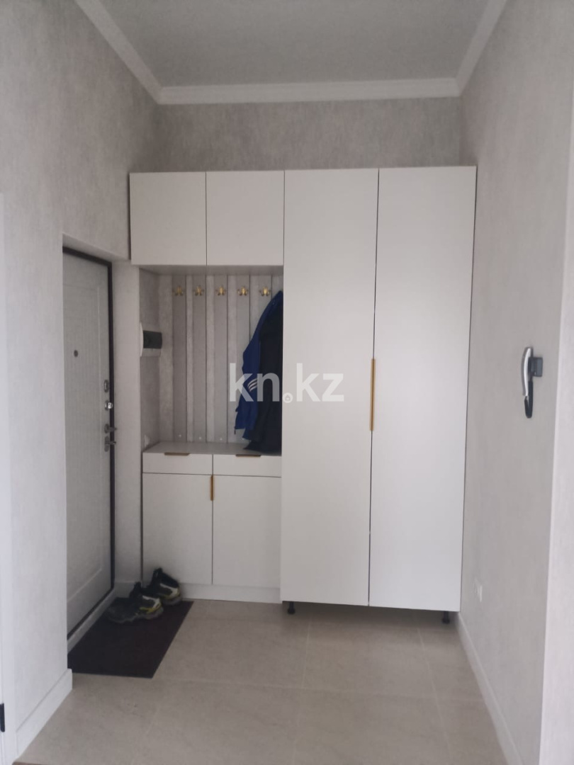 Продажа 2-комнатной квартиры, 69.6 м² в Астане