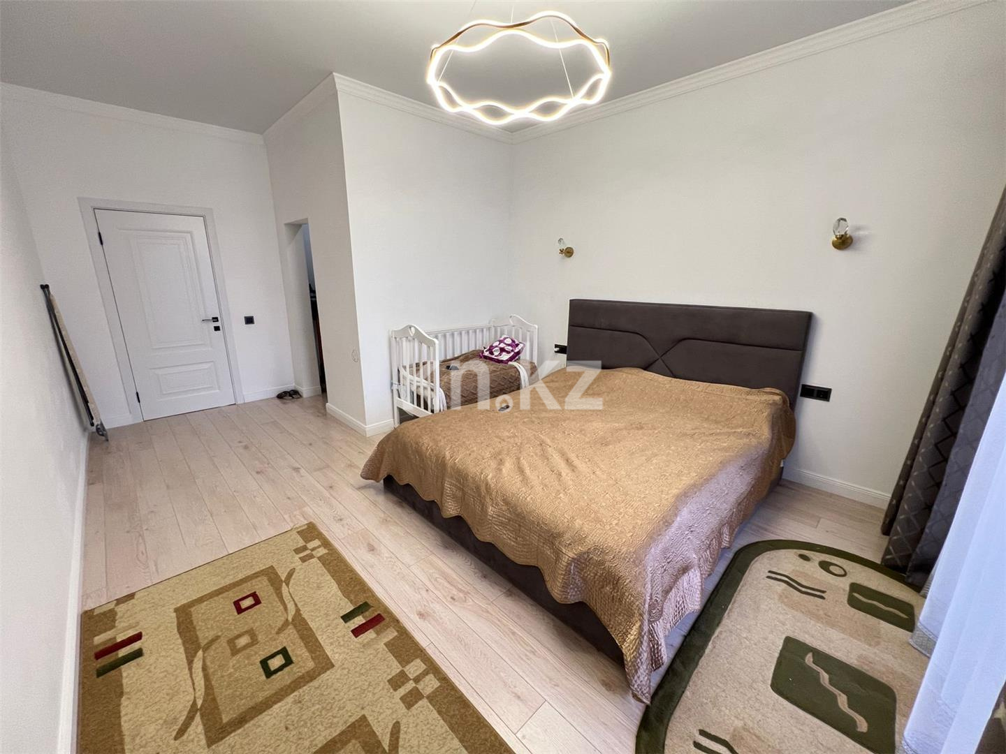 Продажа 4-комнатной квартиры, 111 м², ул. Муканова, дом  53/8 в Караганде - фото 7