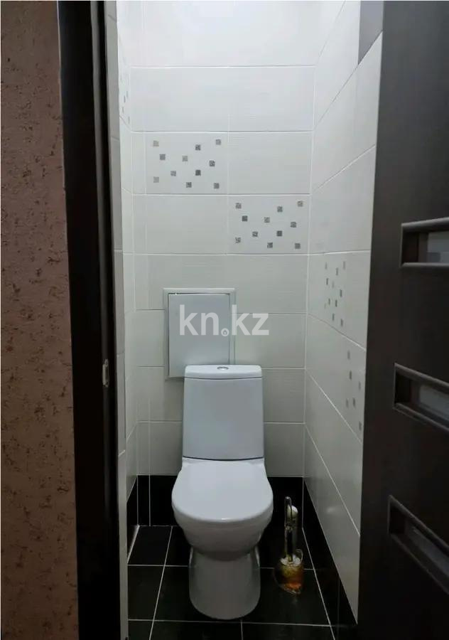 Продажа 3-комнатной квартиры, 68 м², ул. Кажымукана, дом  20 в Алматы - фото 4