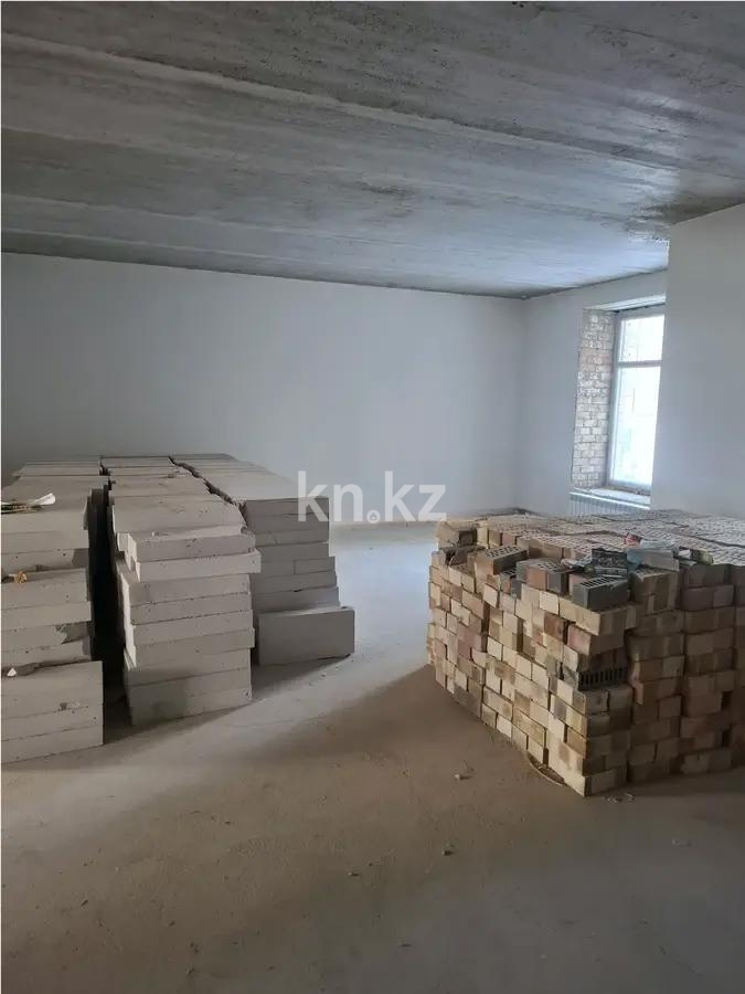 Продажа 1-комнатной квартиры, 131 м², ул. Ашимова, дом  15 в Караганде