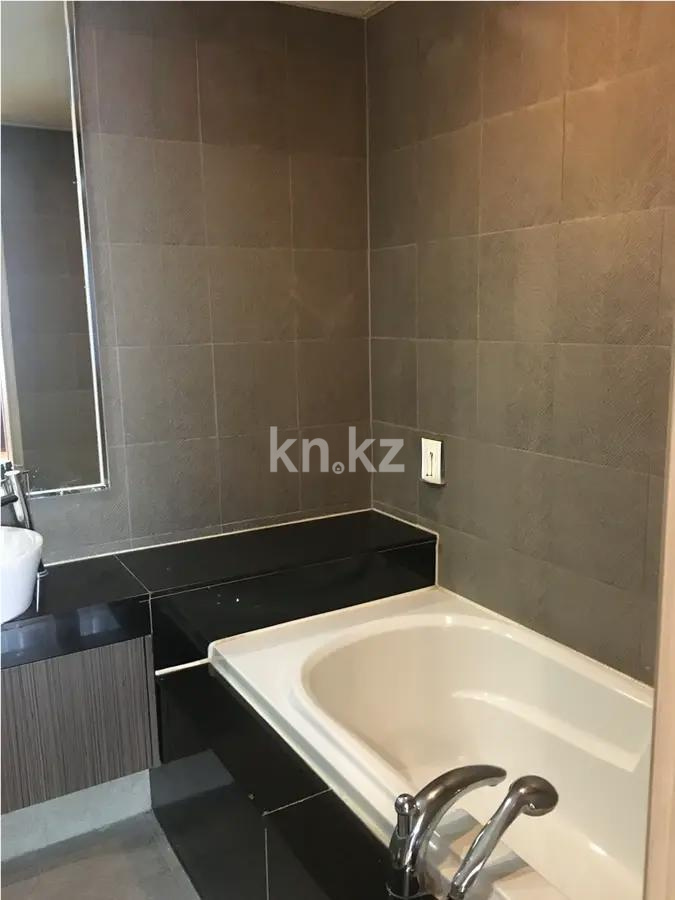 Продажа 2-комнатной квартиры, 67 м², ул. Байтурсынова, дом  1 в Астане - фото 4