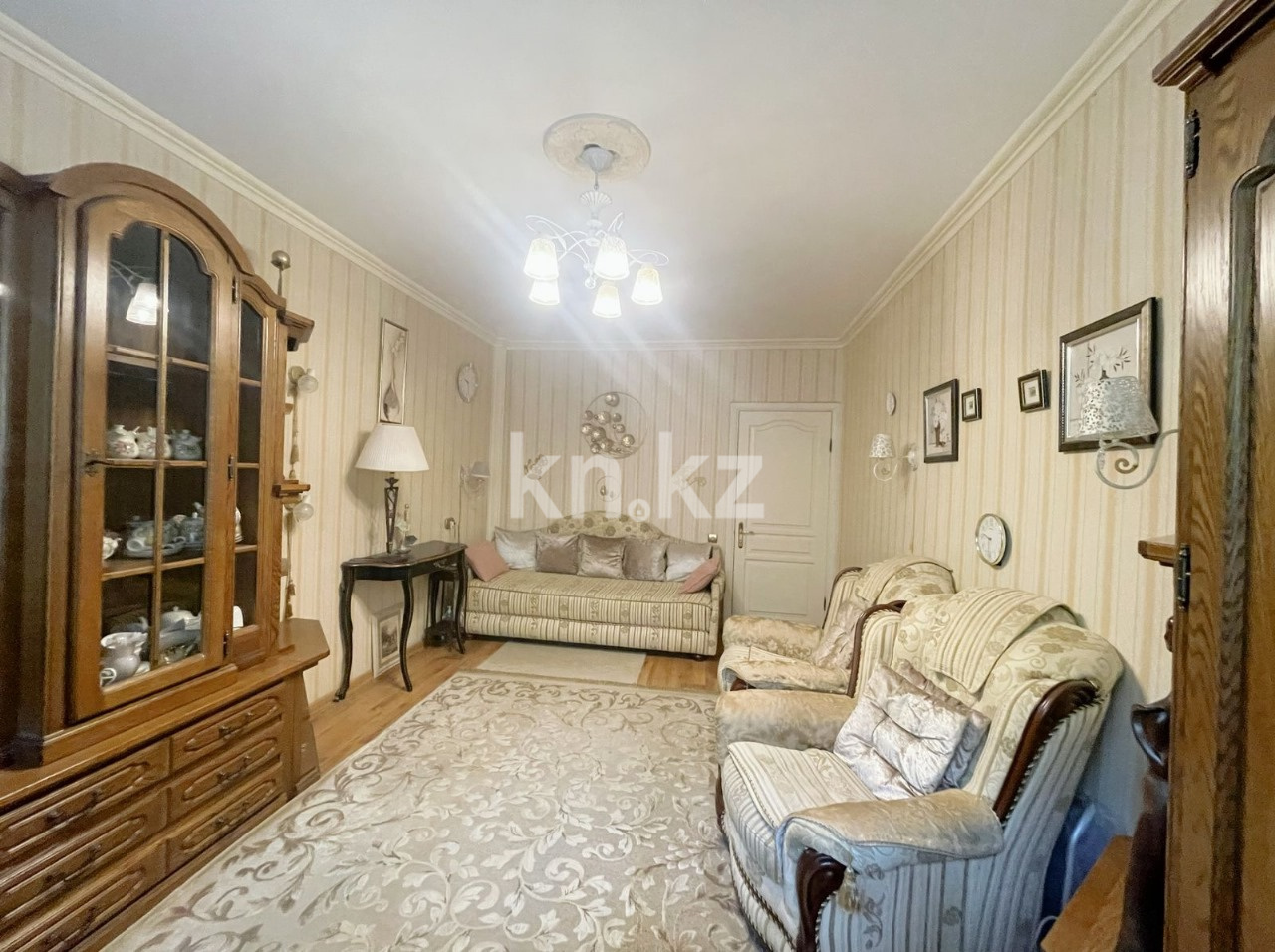 Продажа 2-комнатной квартиры, 53 м², мкр-н Самал-1, дом  13 - ул. Мендикулова в Алматы - фото 4