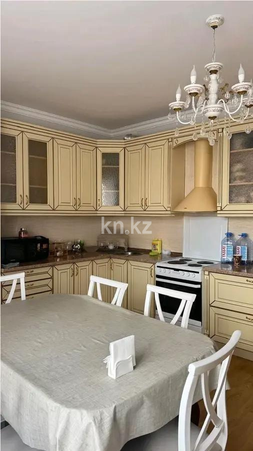 Продажа 2-комнатной квартиры, 79 м², пр. Кошкарбаева, дом  56 в Астане - фото 4