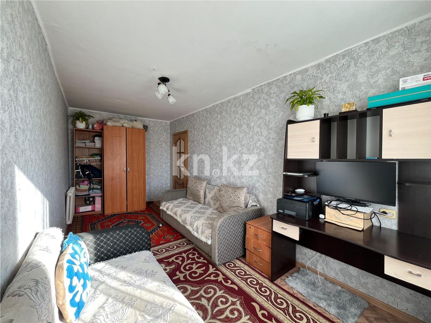 Продажа 5-комнатной квартиры, 83 м², ул. Рыскулова в Караганде