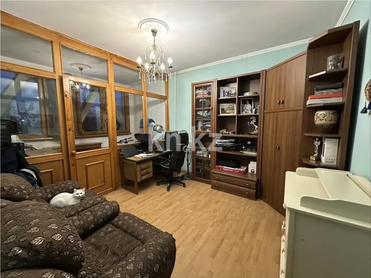 Продажа 4-комнатной квартиры, 85.6 м², ул. Панфилова, дом  83 в Алматы - фото 2