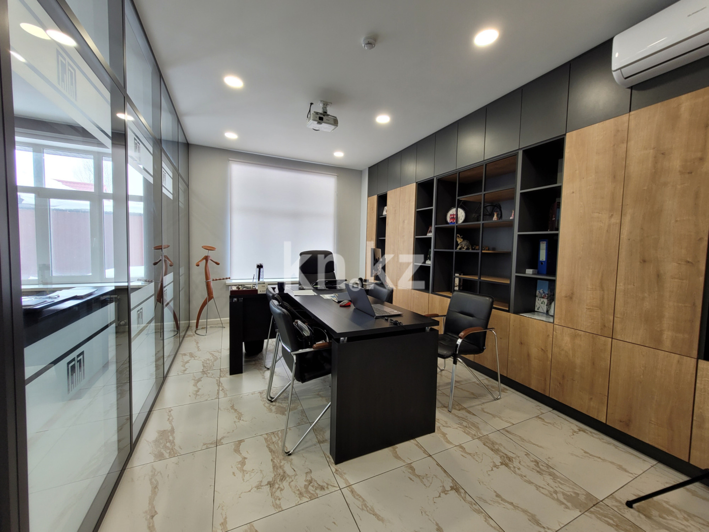 Продажа , 306 м², ул. Комиссарова в Караганде - фото 3