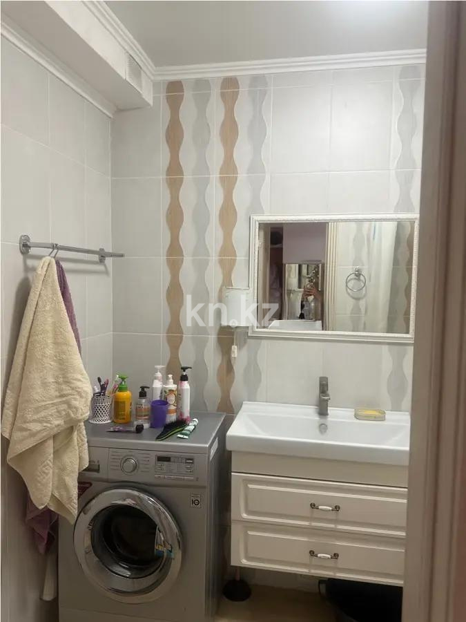 Продажа 3-комнатной квартиры, 79 м², ул. Ермекова, дом  106/6 в Караганде - фото 5