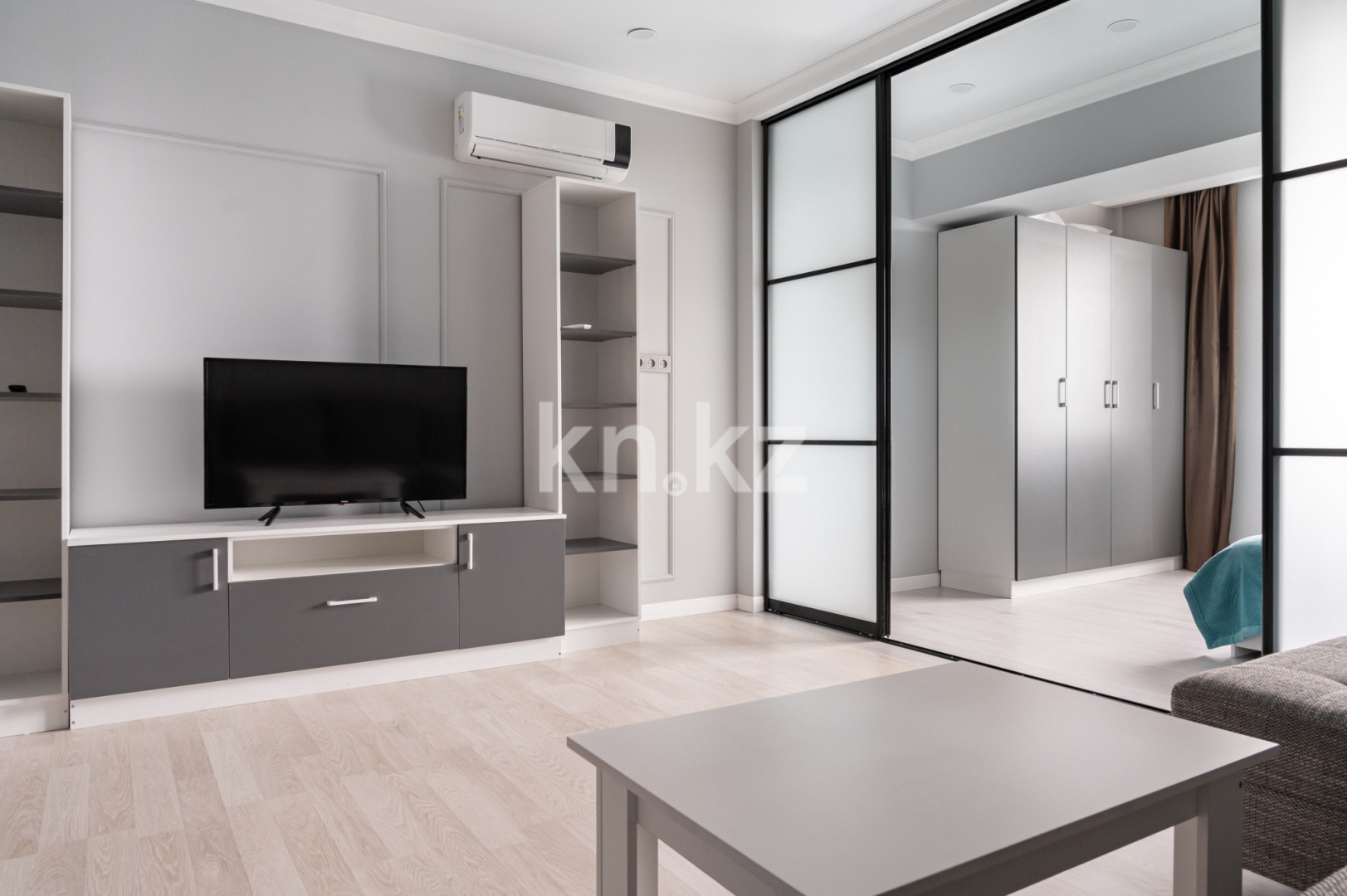 Аренда 1-комнатной квартиры посуточно, 50 м² в Алматы - фото 8