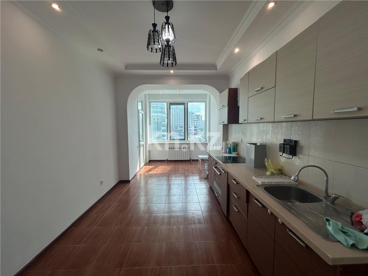 Продажа 3-комнатной квартиры, 111 м², ул. Достык в Астане - фото 11