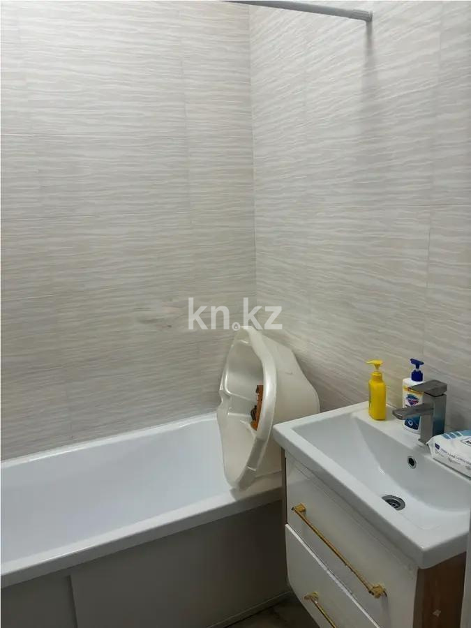 Продажа 2-комнатной квартиры, 70 м², пр. Строителей, дом  28/3 блок Б в Караганде - фото 5