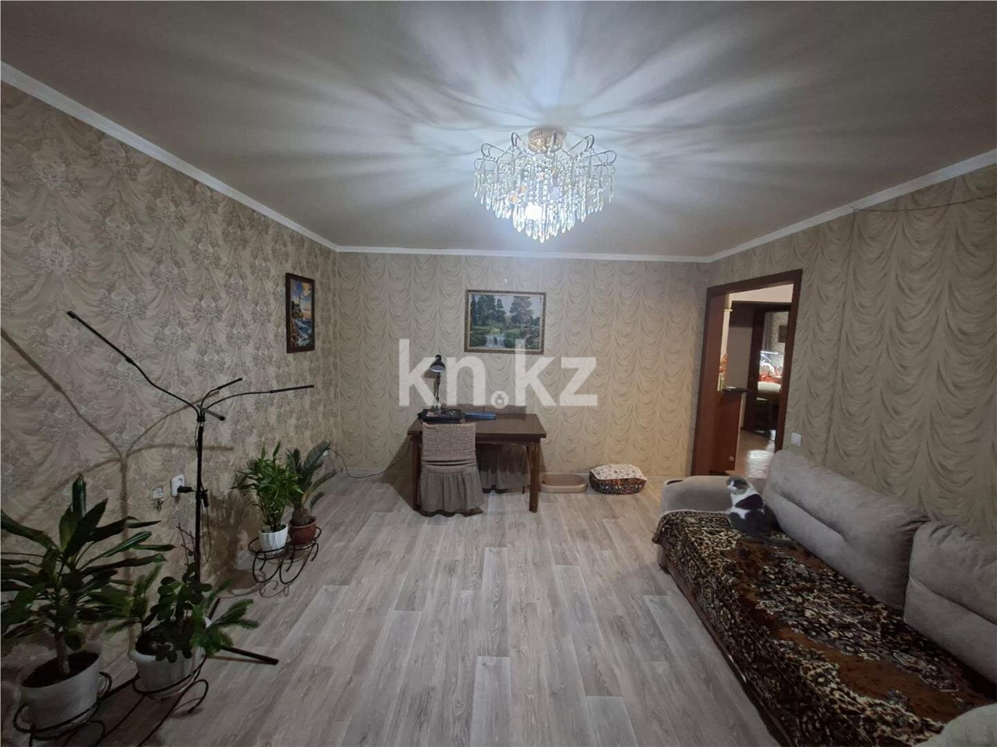 Продажа 4-комнатной квартиры, 73 м² в Караганде