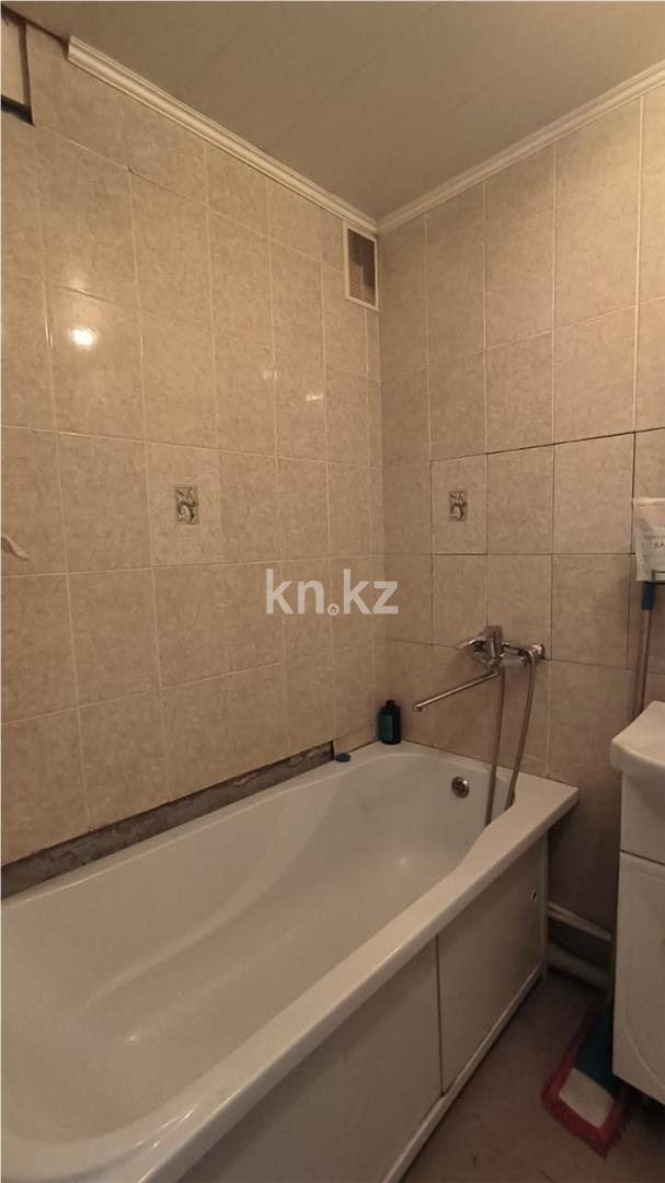 Продажа 1-комнатной квартиры, 35 м², ул. Университетская в Караганде - фото 5