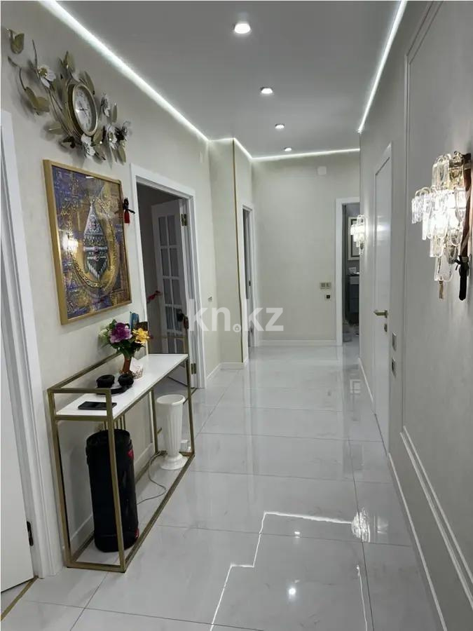 Продажа 4-комнатной квартиры, 124 м², ул. Сатпаева, дом  90/55 в Алматы - фото 6