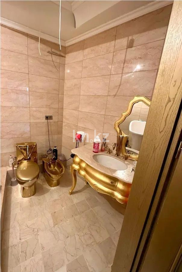 Продажа 3-комнатной квартиры, 140 м², ул. Омаровой, дом  31/1 в Алматы - фото 3