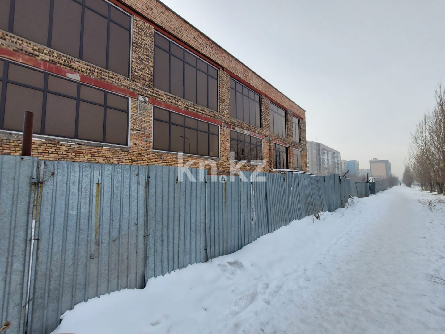 Продажа , 2198.7 м², пр. Шахтеров в Караганде