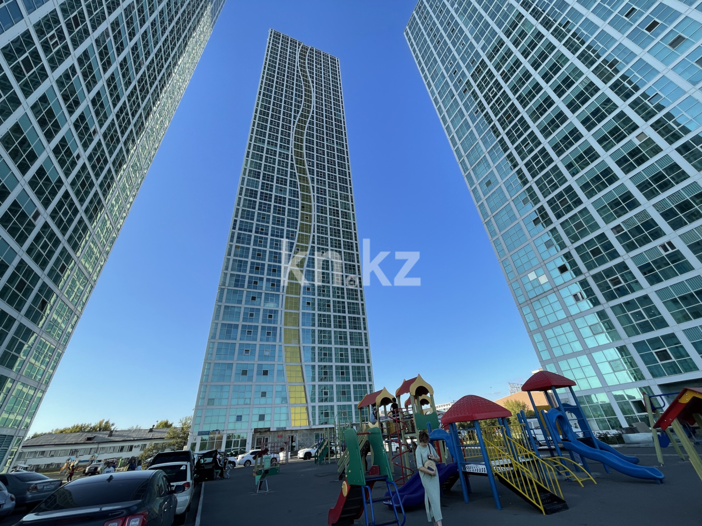 Продажа 4-комнатной квартиры, 142 м², ул. Желтоксан, дом  2/1 в Астане - фото 37