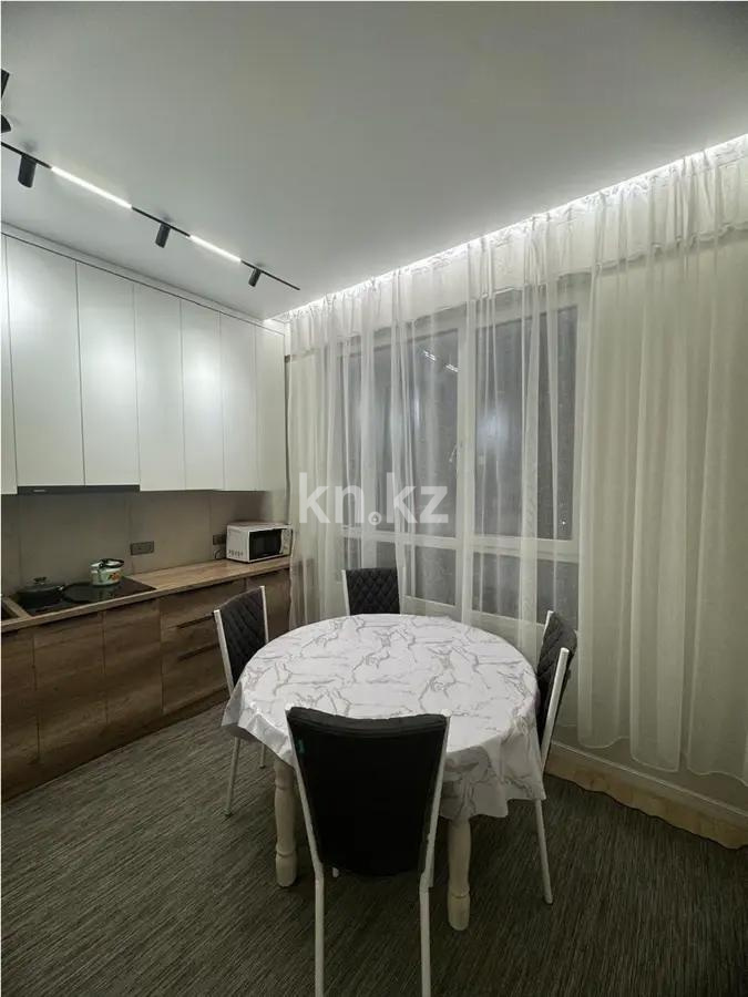 Продажа 1-комнатной квартиры, 38 м², ул. Утеген батыра, дом  11д в Алматы - фото 2