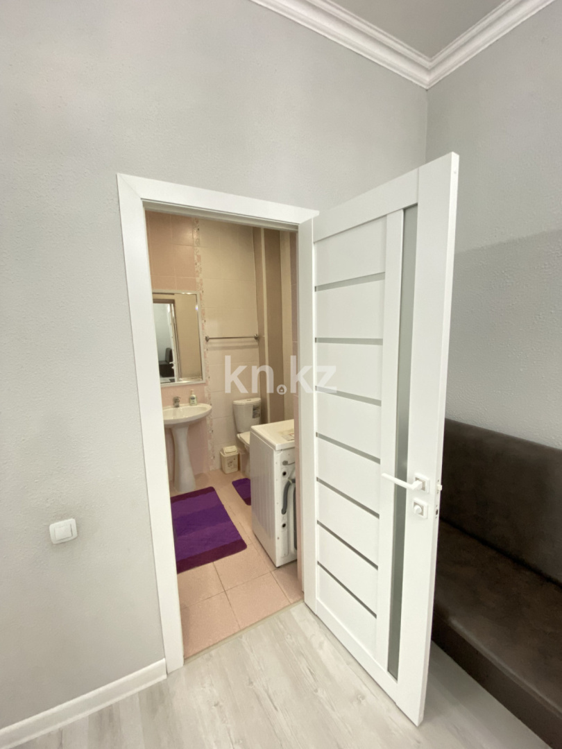 Аренда 2-комнатной квартиры посуточно, 54 м², ул. Сарайшык, дом  34 в Астане - фото 14