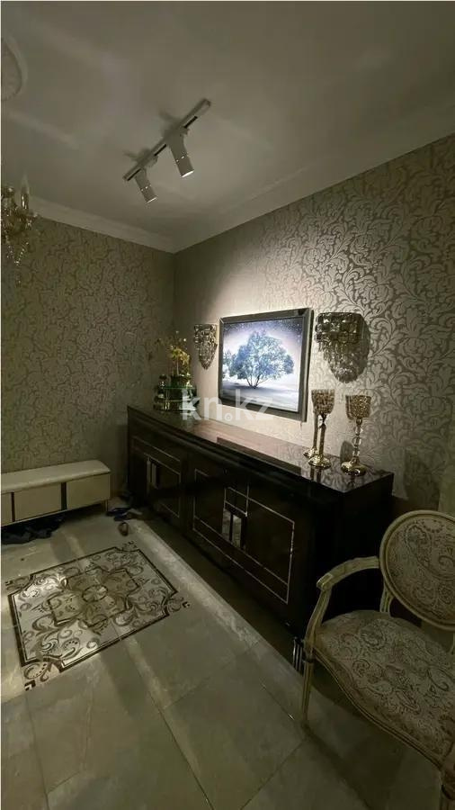 Продажа 8-комнатной квартиры, 300 м², ул. Иманова, дом  7 в Астане - фото 3