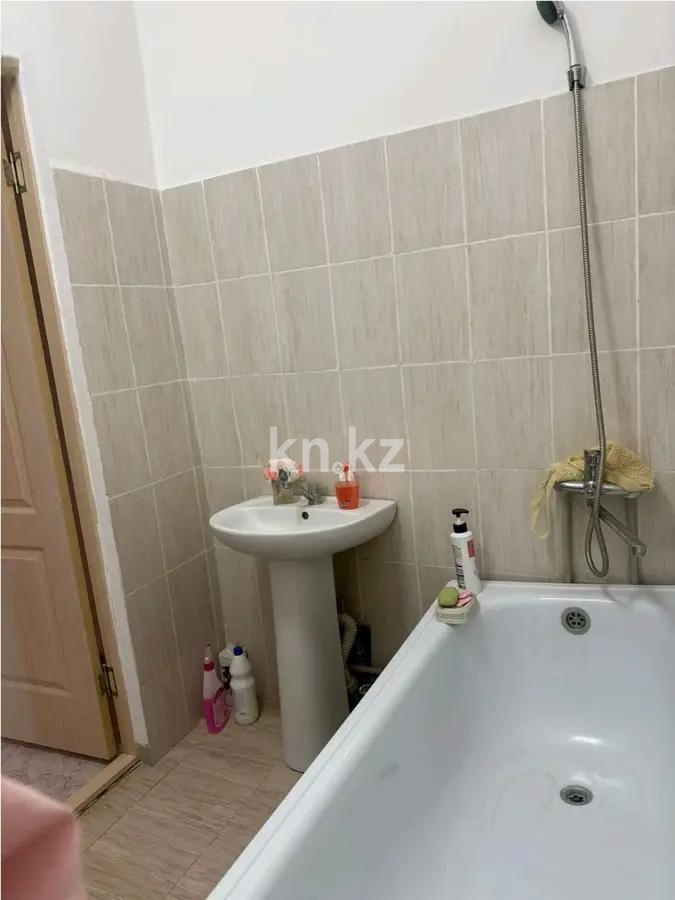 Продажа 3-комнатной квартиры, 82 м², ул. Кунаева, дом  336 в Алматы - фото 5