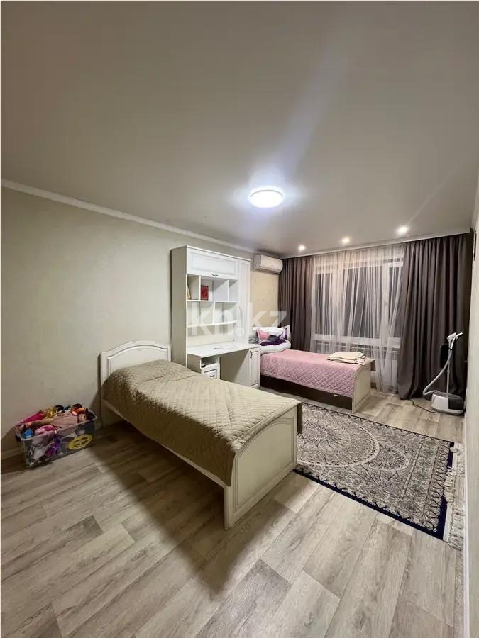 Продажа 3-комнатной квартиры, 62 м², 11 мкр., дом  21 в Алматы - фото 3