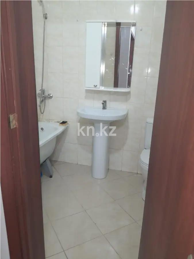 Продажа 1-комнатной квартиры, 35 м², ул. Арнасай, дом  7б в Астане - фото 3