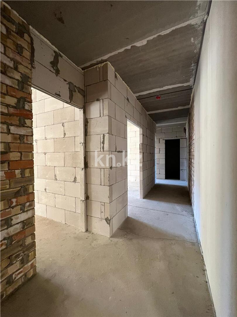 Продажа 3-комнатной квартиры, 103 м² в Караганде